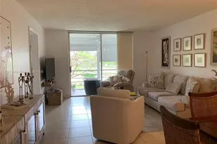 9621 Sunrise Lakes Blvd, Sunrise, FL 33322 - Photo 5