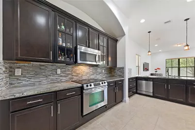 2691 NW 83rd Ter, Cooper City, FL 33024 - Photo 9