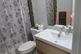 1985 S Ocean Dr, Hallandale Beach, FL 33009 - Photo 3