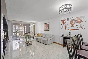 421 NE 14th Ave, Hallandale Beach, FL 33009 - Photo 7