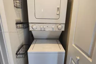 1401 SW 128th Terrace, Pembroke Pines, FL 33027 - Photo 7