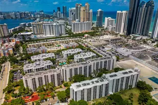 17021 N Bay Rd, Sunny Isles Beach, FL 33160 - Photo 31
