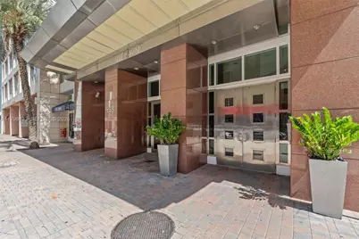 253 NE 2nd St #2201, Miami, FL 33132 - Photo 23