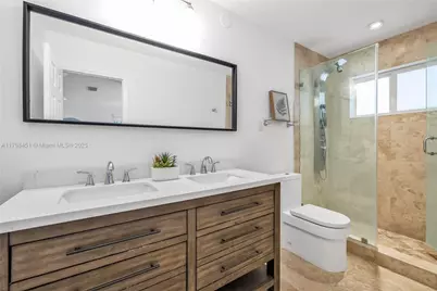 615 NE 115th St, Biscayne Park, FL 33161 - Photo 21