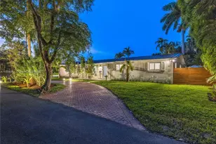615 NE 115th St, Biscayne Park, FL 33161 - Photo 29