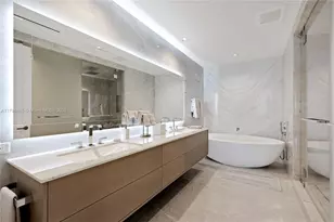 18501 Collins Ave, Sunny Isles Beach, FL 33160 - Photo 29