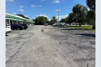 7601 Davie Road Ext, Davie, FL 33024 - Photo 5