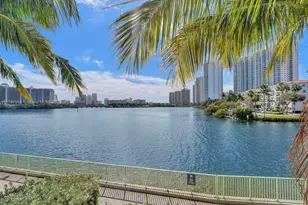 3300 NE 188th St, Aventura, FL 33180 - Photo 61