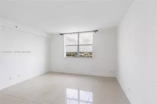 401 69th St, Miami Beach, FL 33141 - Photo 21