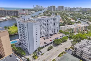 137 Golden Isles Dr, Hallandale Beach, FL 33009 - Photo 47