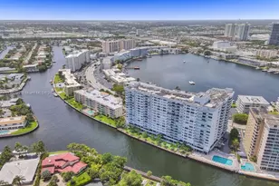 137 Golden Isles Dr, Hallandale Beach, FL 33009 - Photo 59