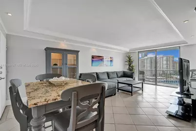 137 Golden Isles Dr #1105, Hallandale Beach, FL 33009 - Photo 19