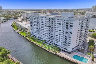 137 Golden Isles Dr, Hallandale Beach, FL 33009 - Photo 55