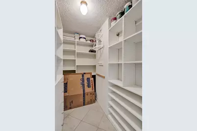 137 Golden Isles Dr #1105, Hallandale Beach, FL 33009 - Photo 37