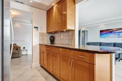 137 Golden Isles Dr #1105, Hallandale Beach, FL 33009 - Photo 25