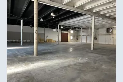 3075 SW 39th Ave, Miami, FL 33146 - Photo 5