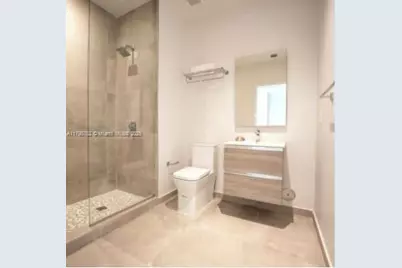 229 SW 9th St #404, Miami, FL 33130 - Photo 11