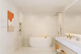 175 NE 10th St, Miami, FL 33132 - Photo 3