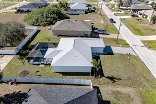 624 NW 15th St, Cape Coral, FL 33993 - Photo 31