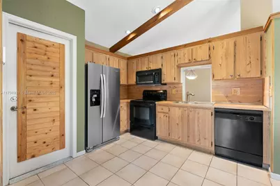 8400 NW 52nd St, Lauderhill, FL 33351 - Photo 17