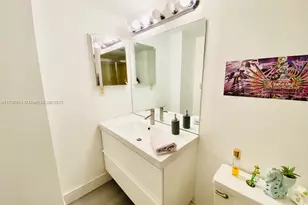 3475 N Country Club Dr, Aventura, FL 33180 - Photo 15