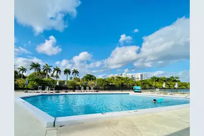 3475 N Country Club Dr #306, Aventura, FL 33180 - Photo 19