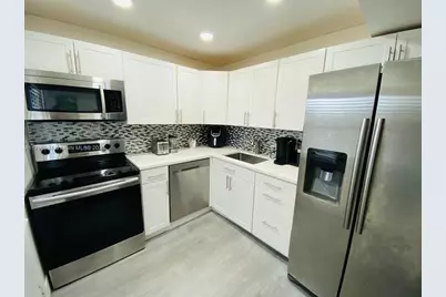 3475 N Country Club Dr #306, Aventura, FL 33180 - Photo 5