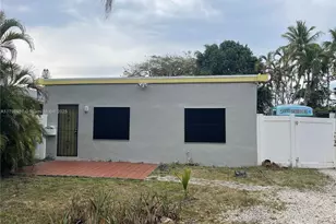 2415 Garfield St, Hollywood, FL 33020 - Photo 1