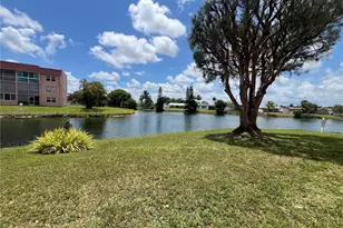 9420 Sunrise Lakes Blvd, Sunrise, FL 33322 - Photo 27