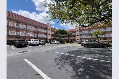 9420 Sunrise Lakes Blvd #106, Sunrise, FL 33322 - Photo 1