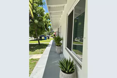 16204 NE 18th Ct, North Miami Beach, FL 33162 - Photo 3