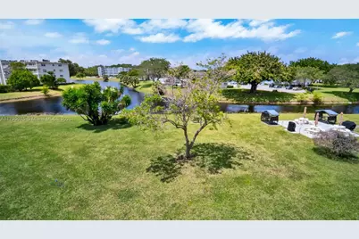 3087 Newport  S #3087, Deerfield Beach, FL 33442 - Photo 7