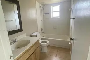 1104 SE 24th Ave, Cape Coral, FL 33990 - Photo 7