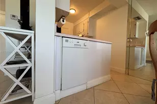 1700 Pierce St, Hollywood, FL 33020 - Photo 13