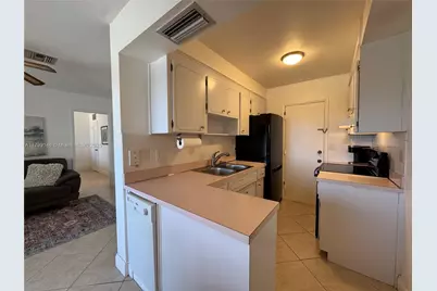 1700 Pierce St #702, Hollywood, FL 33020 - Photo 9