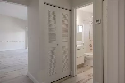 10121 NW 51st Ln, Doral, FL 33178 - Photo 19