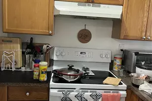 8145 NW 7th St, Miami, FL 33126 - Photo 5