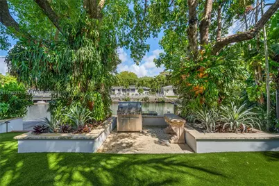 725 Vilabella Ave, Coral Gables, FL 33146 - Photo 47