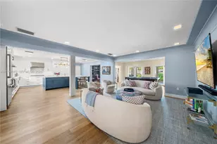 725 Vilabella Ave, Coral Gables, FL 33146 - Photo 9