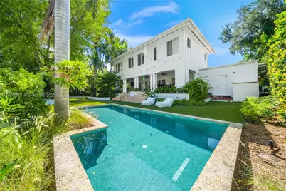 725 Vilabella Ave, Coral Gables, FL 33146 - Photo 1