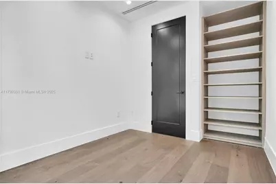 30 NE 50th St, Miami, FL 33137 - Photo 31