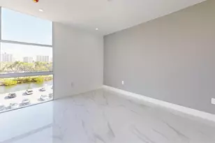 3625 N Country Club Dr, Aventura, FL 33180 - Photo 29