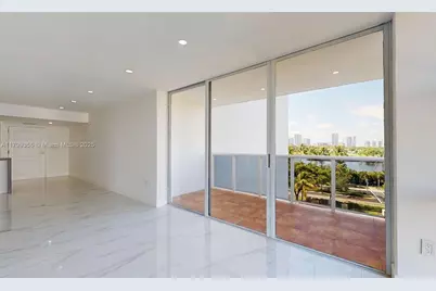 3625 N Country Club Dr #609, Aventura, FL 33180 - Photo 3