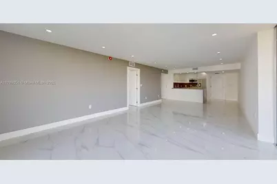 3625 N Country Club Dr #609, Aventura, FL 33180 - Photo 9