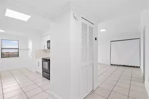 8401 NW 8th St, Miami, FL 33126 - Photo 7