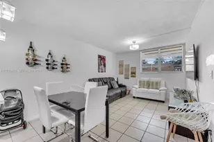 4550 NW 9th St, Miami, FL 33126 - Photo 5
