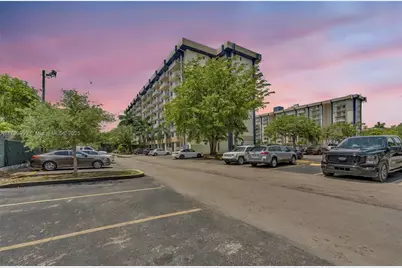 4550 NW 9th St #106E, Miami, FL 33126 - Photo 23