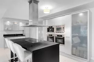 18201 Collins Ave, Sunny Isles Beach, FL 33160 - Photo 7