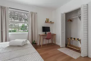 1153 NE 158th St, North Miami Beach, FL 33162 - Photo 11