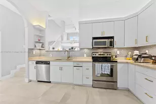 2719 NE 15th St, Fort Lauderdale, FL 33304 - Photo 11